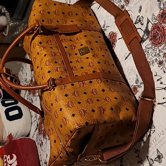 💕Vintage MCM Duffle Bag w/ Luggage Tag💕 - Picture 3 of 17